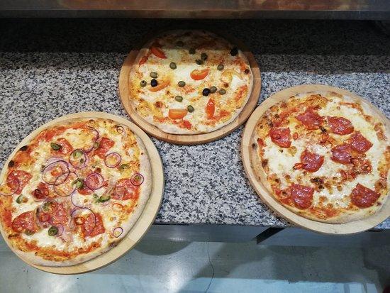 Pizza Atenska 10